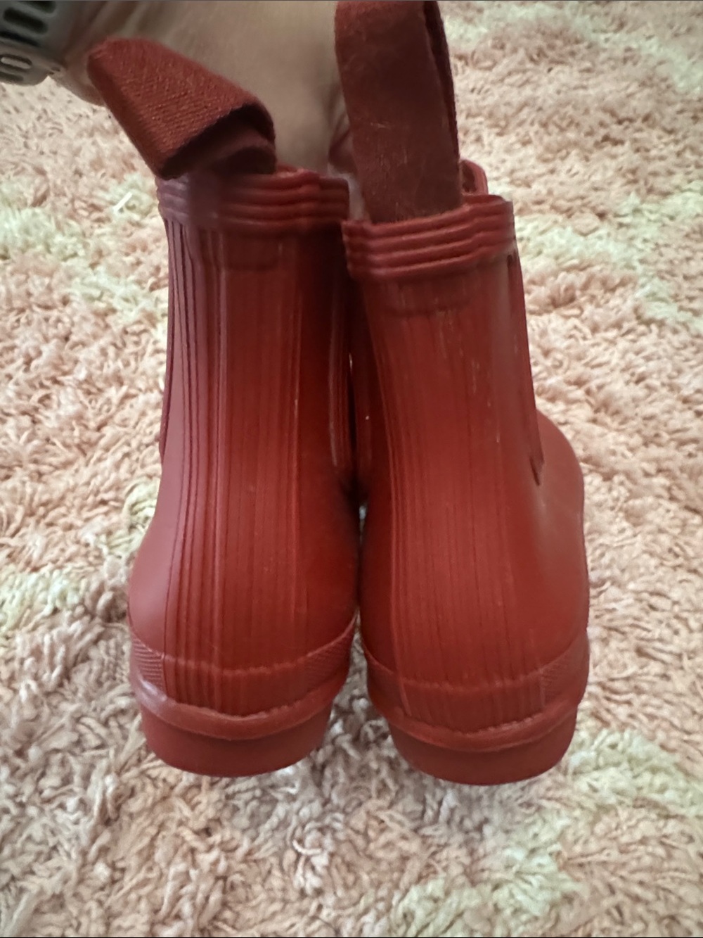 Hunter Women's Original Chelsea Boots in Military Red. - Picture 3 of 5